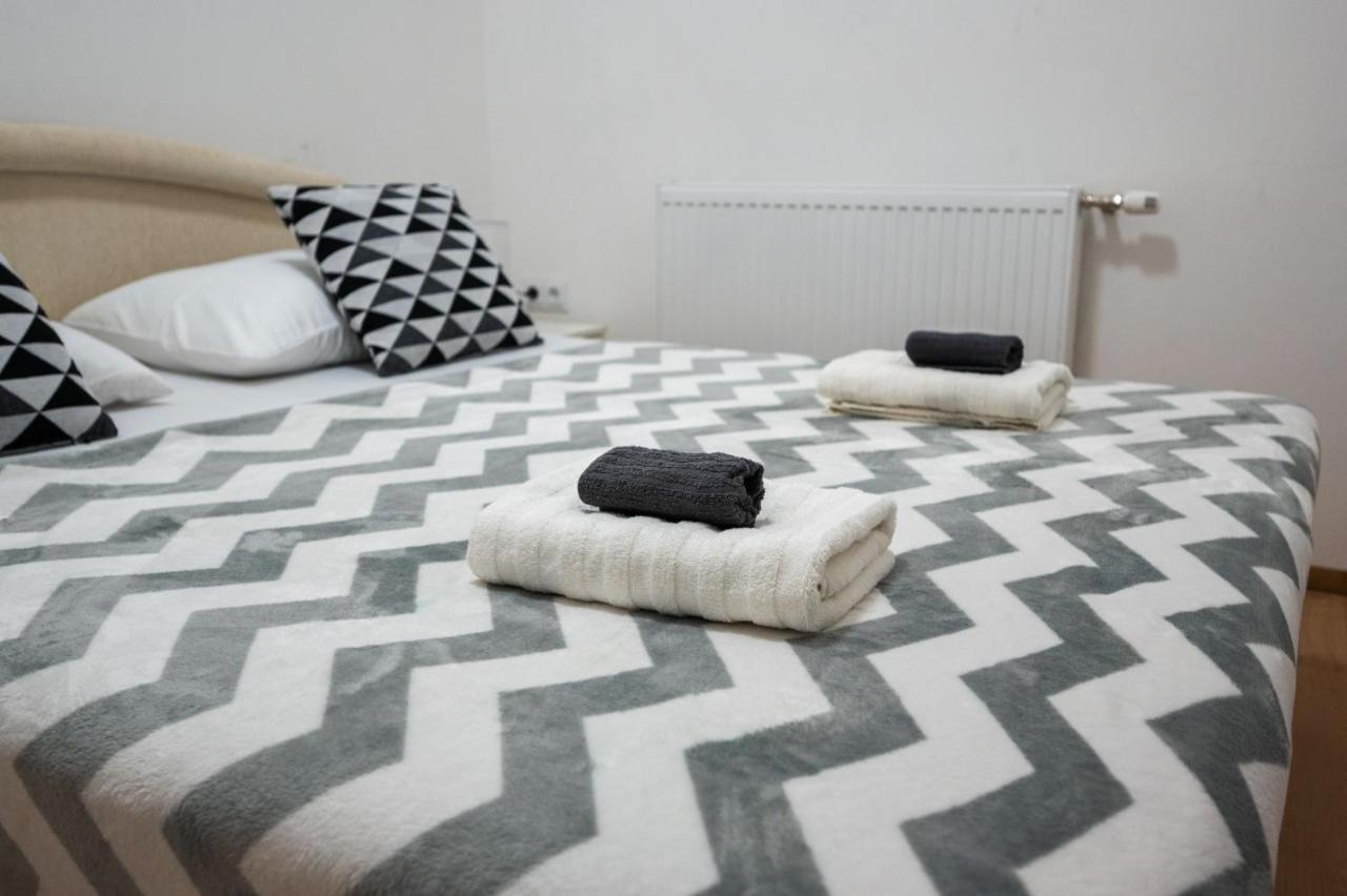 Spacious And Bright 2Bdr Apartment In The Old Town Sarajevo Luaran gambar